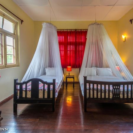 Alamanda Inn, Boutique Hotel And French Restaurant Rangoon Buitenkant foto